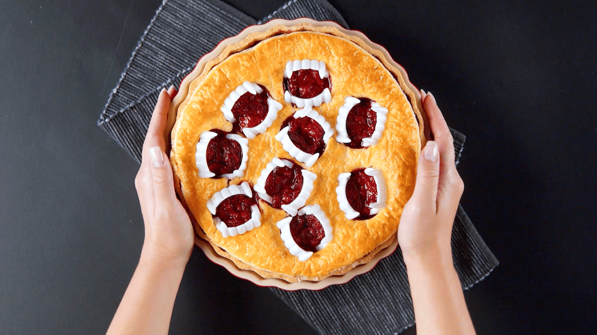 Halloween-Kuchen mit VampirzÃ¤hnen