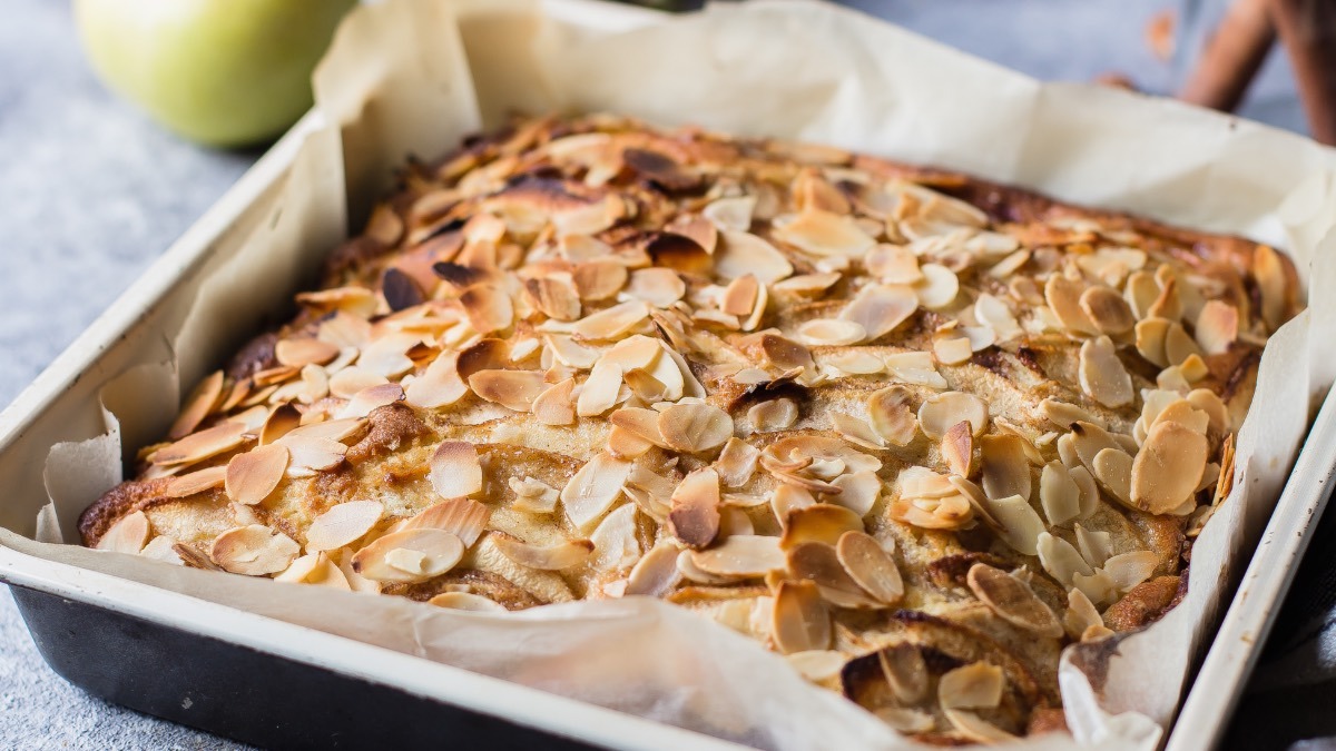 Unsichtbarer Apfelkuchen mit Überraschungseffekt - Leckerschmecker