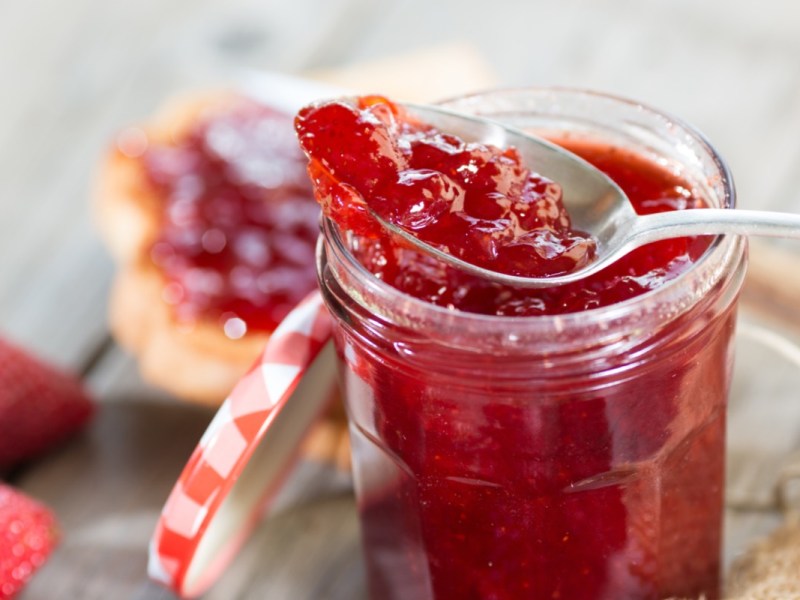 Marmelade einfrieren: Konserviere deine liebsten Fruchtaufstriche