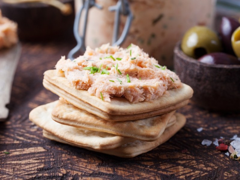 Thunfisch-Dip mit Knäckebrot