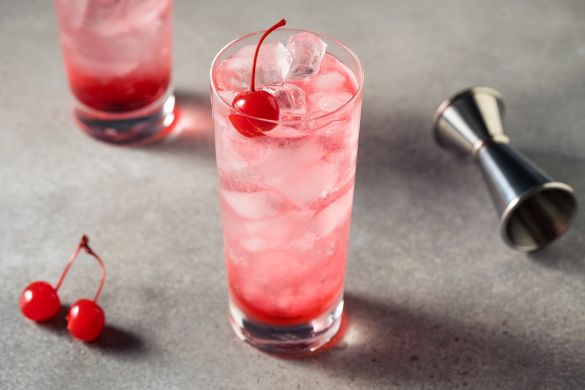 Zwei GlÃ¤ser Shirley Temple Cocktail