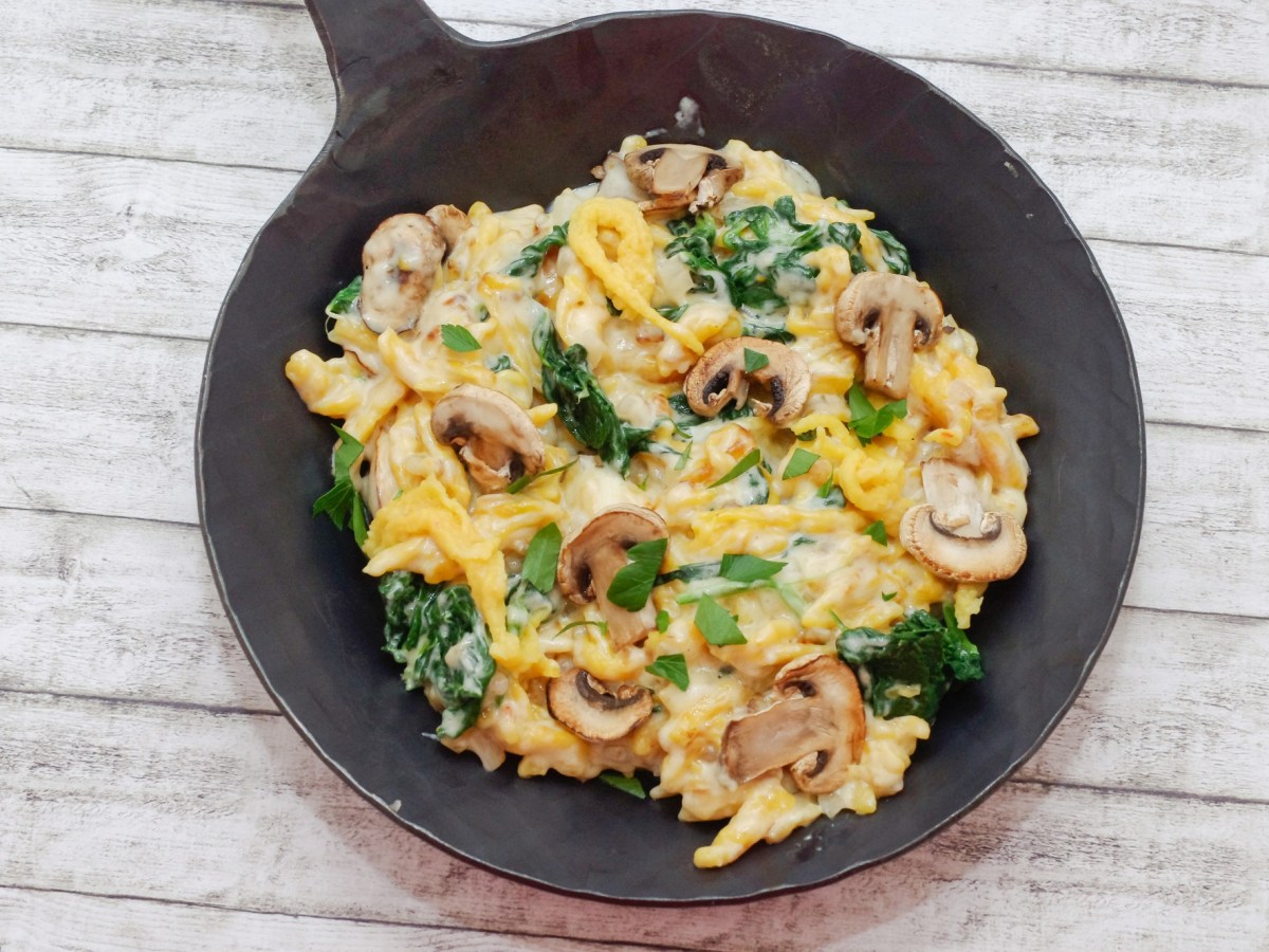 SpÃ¤tzle-Pfanne mit Spinat und Champignons: was Warmes zum Abendessen