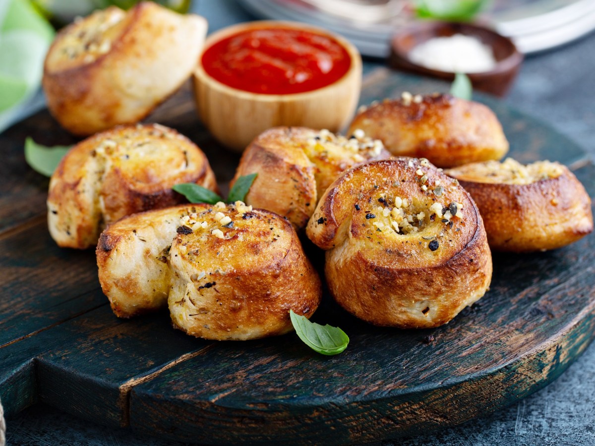 Knoblauchschnecken: der ideale Partysnack aus Hefeteig