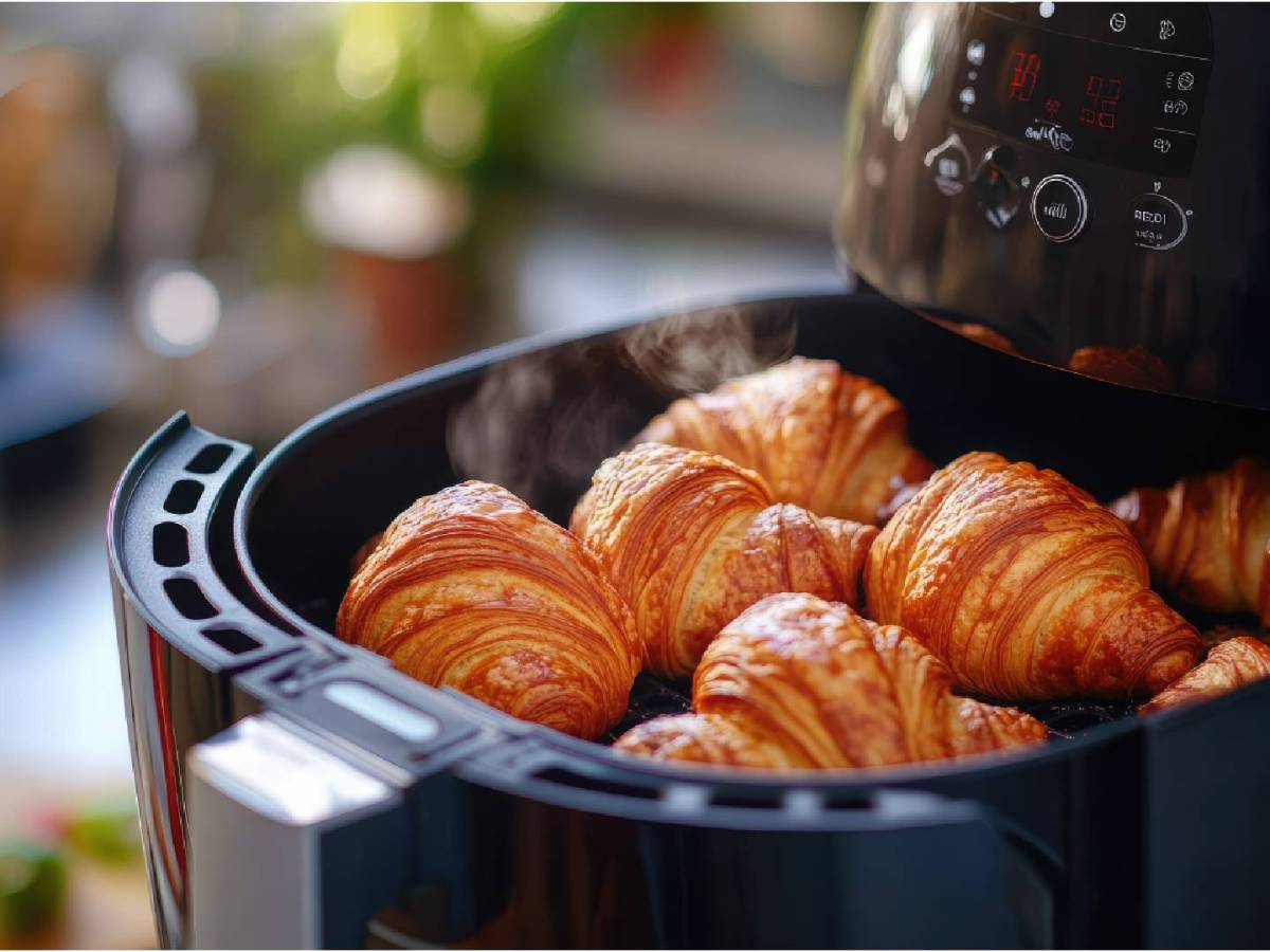 Croissants aus dem Airfryer: knuspriger Genuss in wenigen Minuten